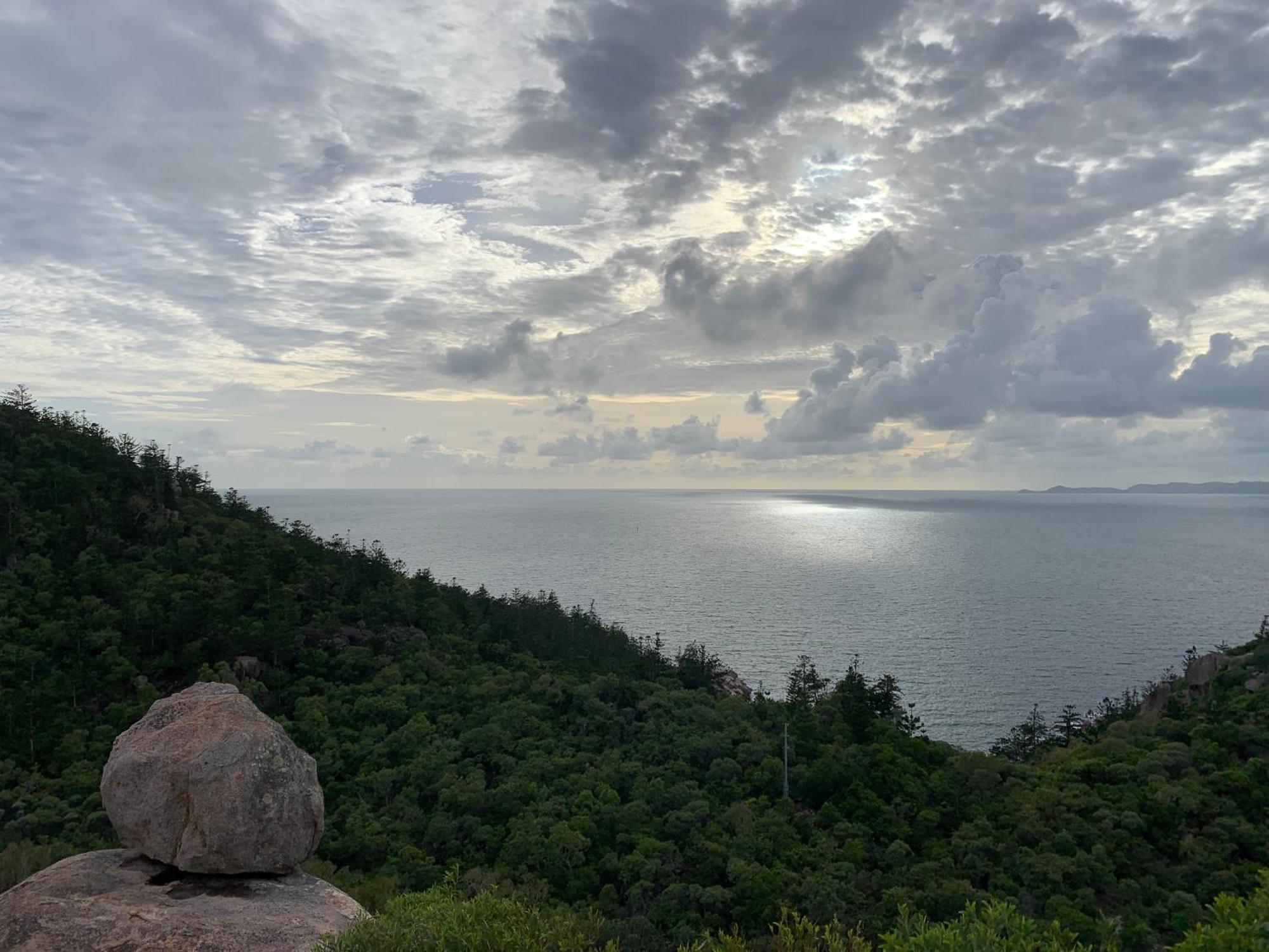 Shambhala Retreat Magnetic Island Cottages Nelly Bay Eksteriør billede