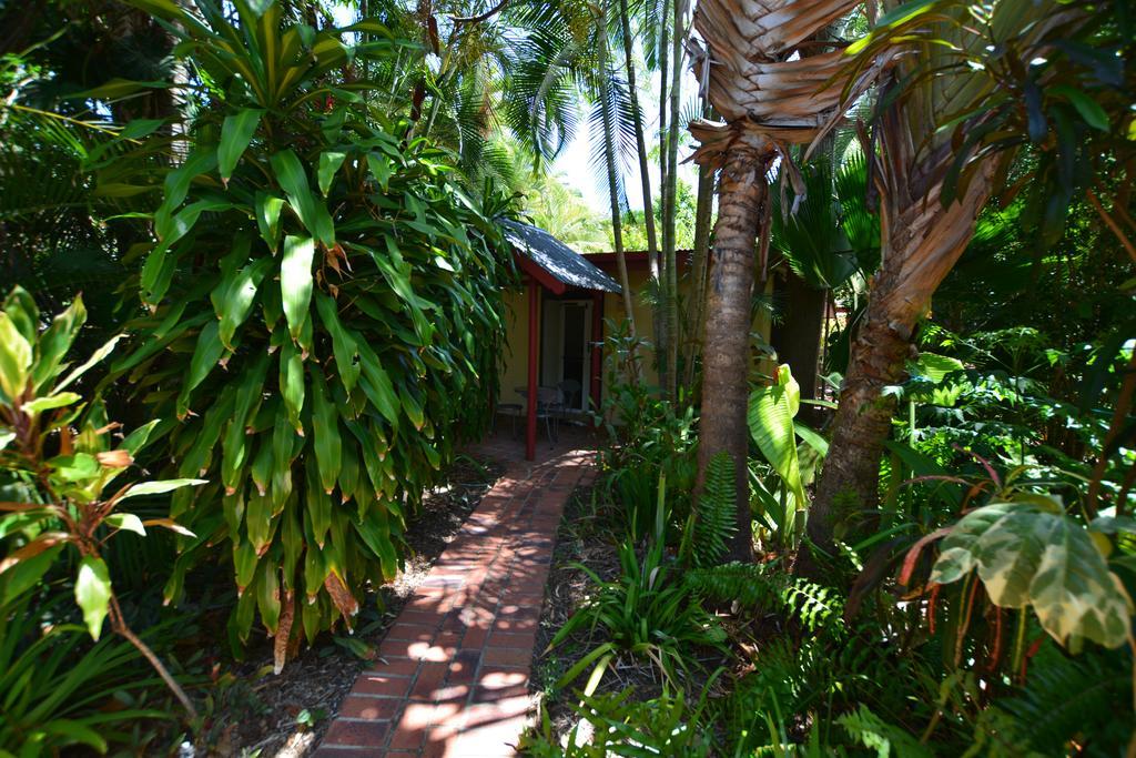 Shambhala Retreat Magnetic Island Cottages Nelly Bay Eksteriør billede