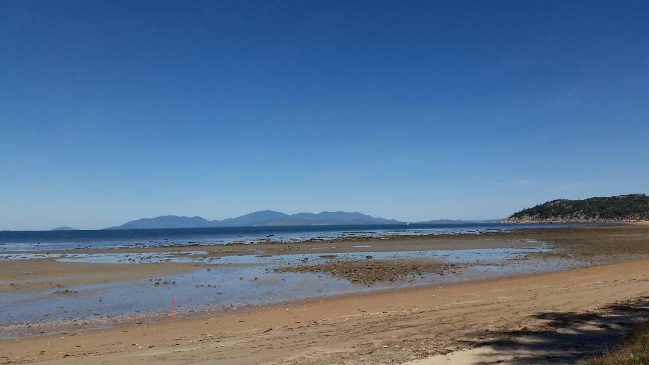 Shambhala Retreat Magnetic Island Cottages Nelly Bay Eksteriør billede