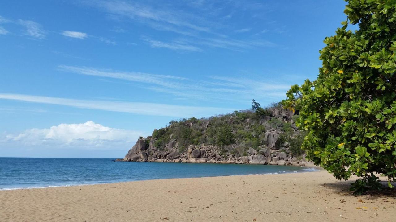 Shambhala Retreat Magnetic Island Cottages Nelly Bay Eksteriør billede